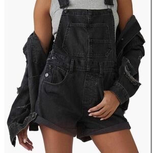 Free People ÑWT Black Denim Short Overalls